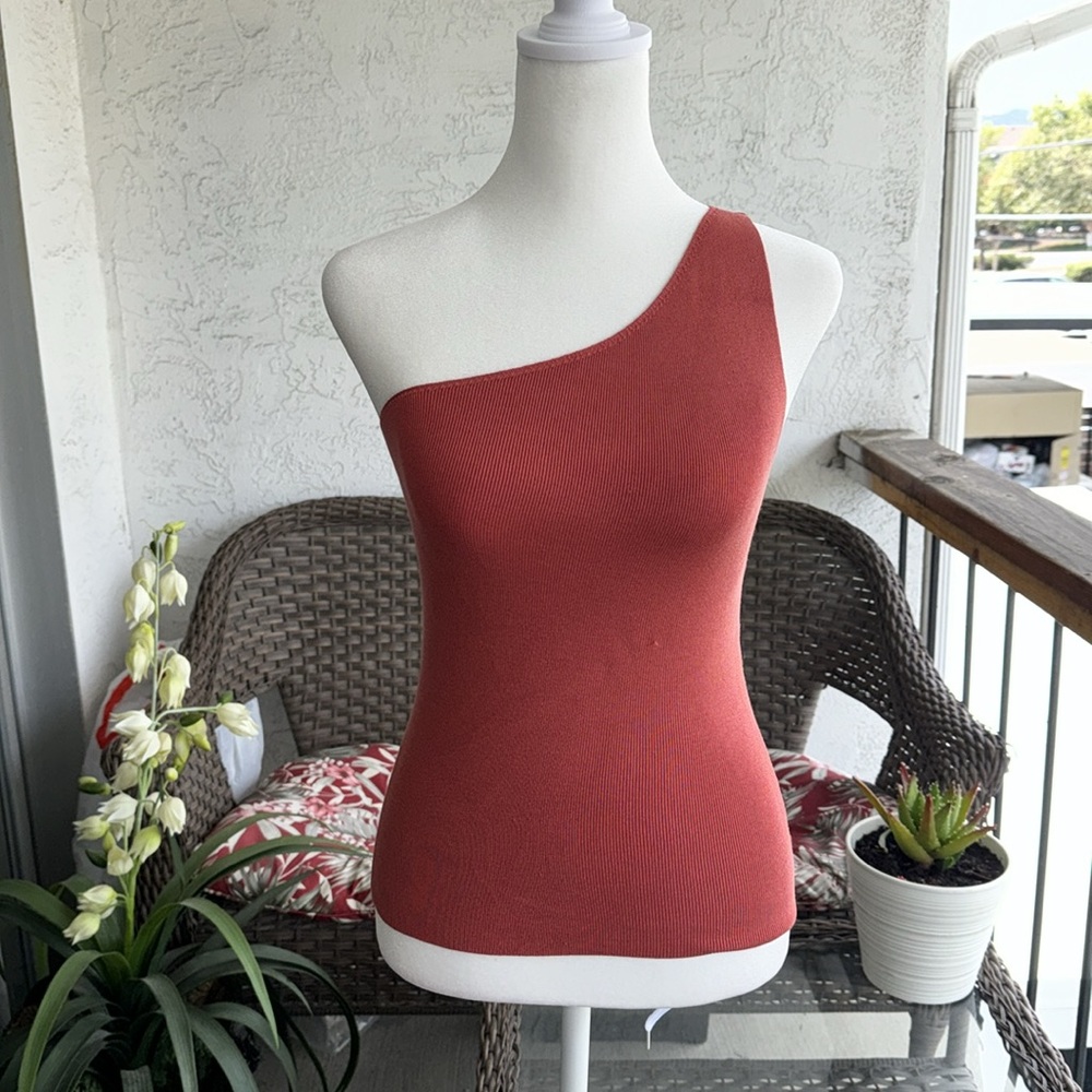 Banana Republic Stretch One Shoulder Fitting Top Size XS Silk